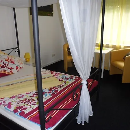 Buntes Moor Bed & Breakfast 3*